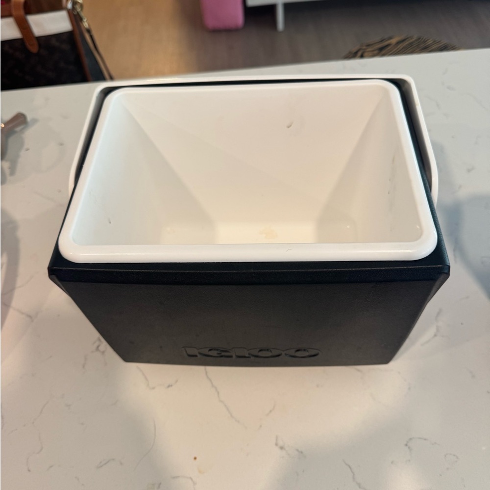 Igloo Undertaker Black and White Cooler with Purple Accents - Picture 5 of 5